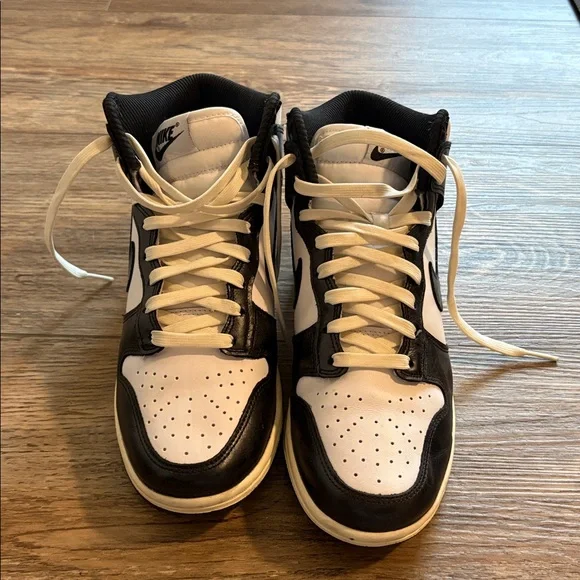 Nike Dunk High Retro “Black/White” (Panda) - Picture 2 of 5